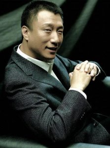 ​孙红雷的上位史，和他真正爱过的4个重要女人
