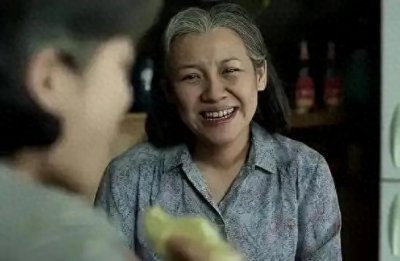 ​炸裂:父母的爱情，德华归家，人性百态。