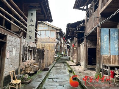 ​【2023重走中国西北角】望鱼古镇，有一家“古马咖啡馆”