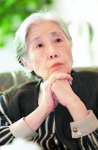 ​2006年王光美逝世，儿女称：晚年她工资让阿姨来管，不能让她管钱