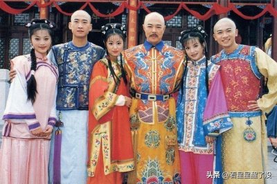 ​《还珠格格》时隔24年，8位主演差距大，两位被封杀，一位已去世