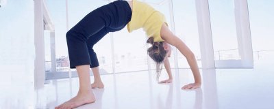 ​舞蹈基础动作教学视频 舞蹈基础动作教学