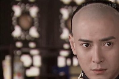 ​步步惊心谁陷害八阿哥