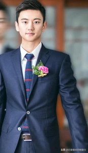 ​宁泽涛应该是运动员当中最帅的一个吧，可惜退役了！