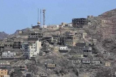 ​实拍中国海军也门撤侨行动，图7舰炮随时准备开火，无人敢来挑衅