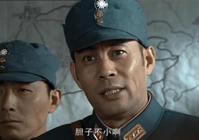 ​楚云飞仅带一个警卫班，敢闯钱伯均2千人马的营部，底气从何而来