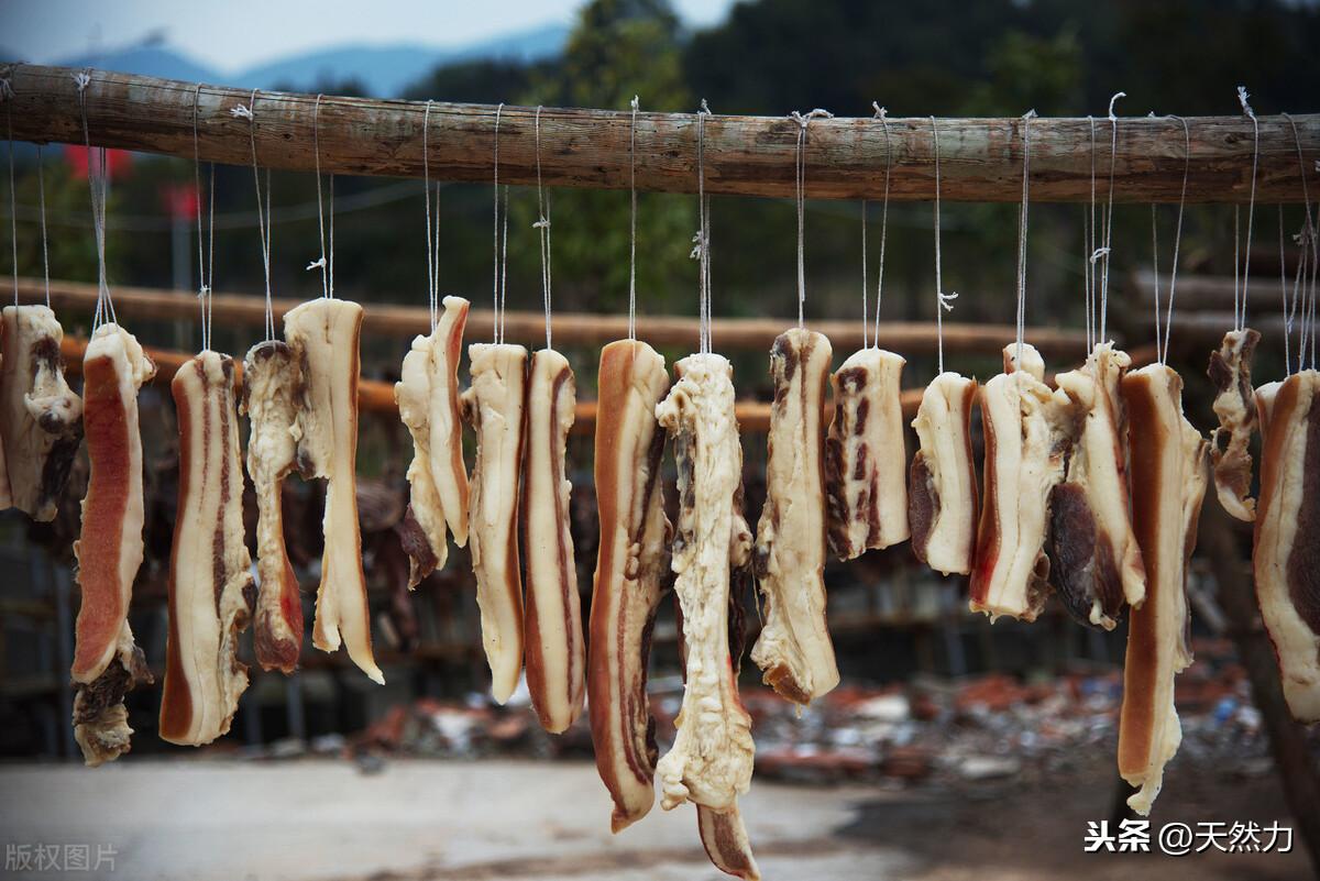 腊肉如何保存是放在冰箱冷冻室吗（腊肉保存在冰箱保鲜还是冷冻）