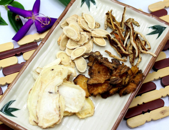 当归，黄芪，山楂，陈皮，泡水喝