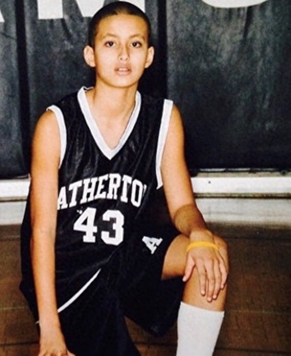 库兹马从小到大帅照，一双大眼睛令人羡慕，真是又帅又能打