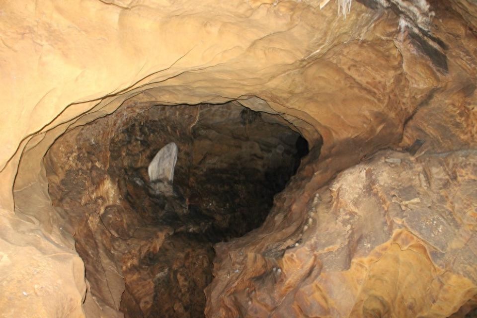 丰都神秘洞窟——雪玉洞等你来揭密