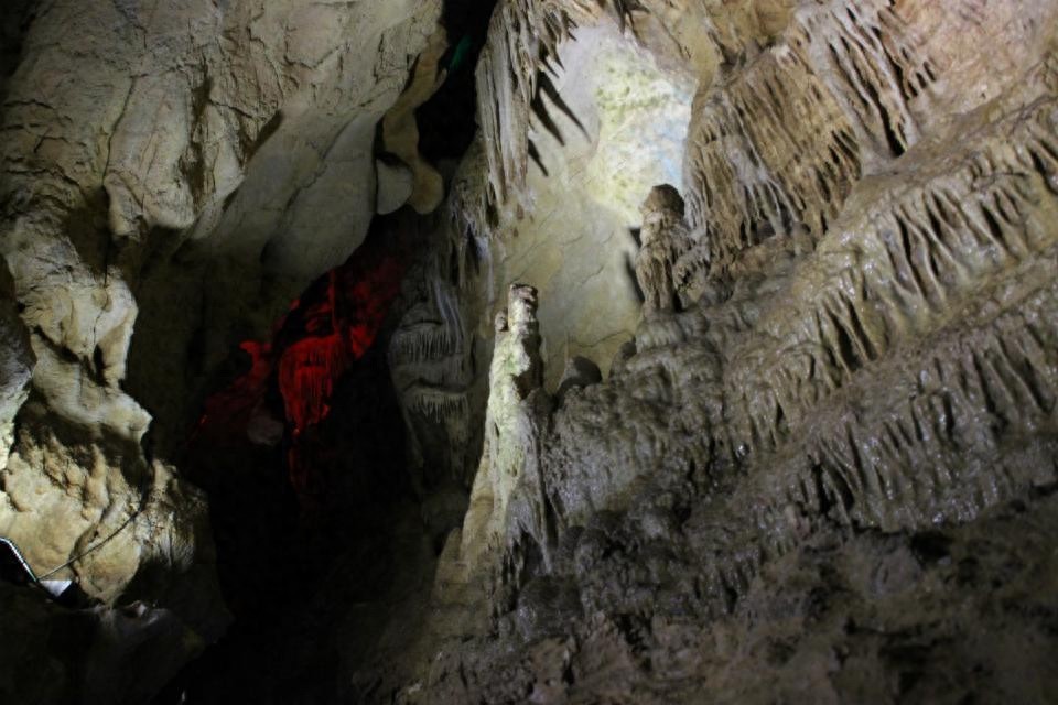 丰都神秘洞窟——雪玉洞等你来揭密