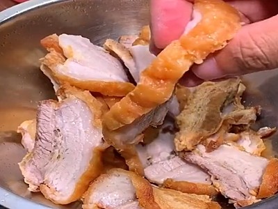 酸菜扣肉的做法，简单易做，老人孩子都喜欢吃